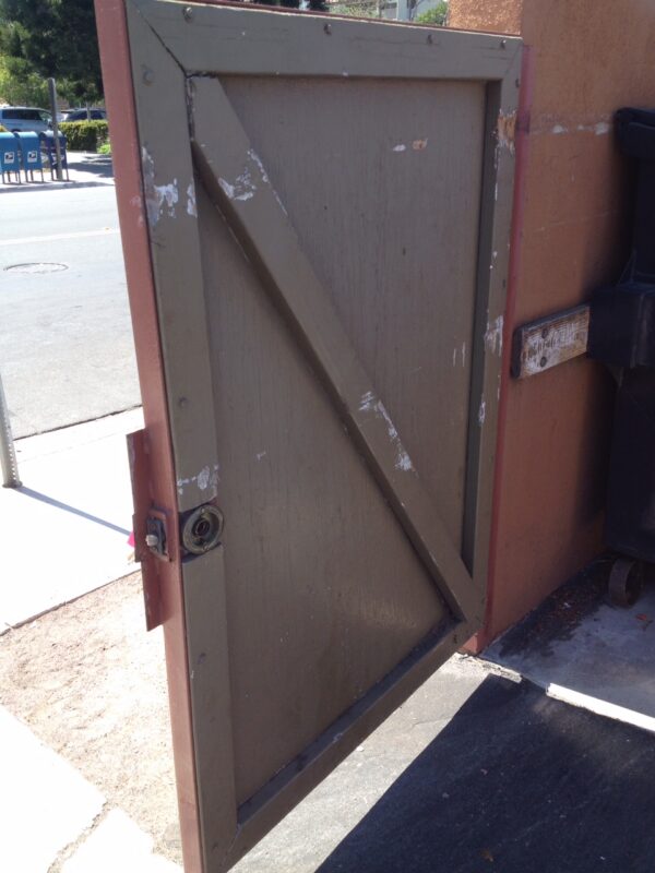  Solana Beach Executive Plaza Railing & Gate Painting